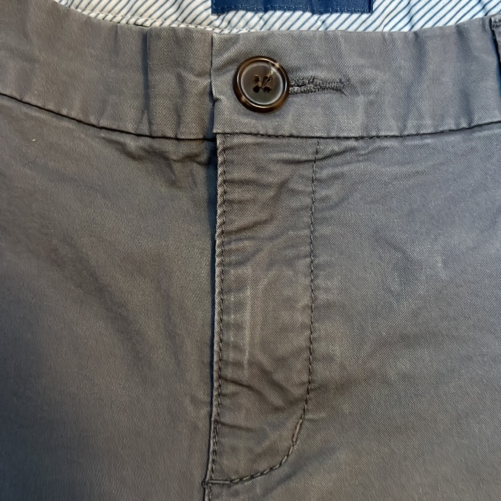 Old Navy Gray Everyday shorts size 12 - Picture 5 of 7